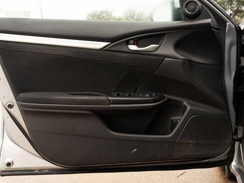 Used 2019 Honda Civic EX image 34