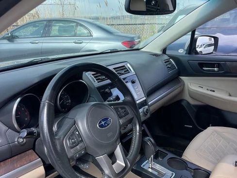 Used 2017 Subaru Outback 2.5i Limited AWD/4WD image 21