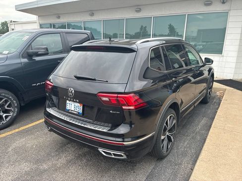 Used 2022 Volkswagen Tiguan SEL R-Line AWD/4WD image 5