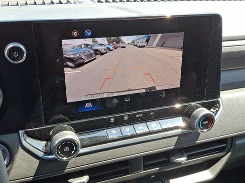 Used 2024 Chevrolet Colorado Trail Boss w/ Advanced Trailering Package AWD/4WD image 17