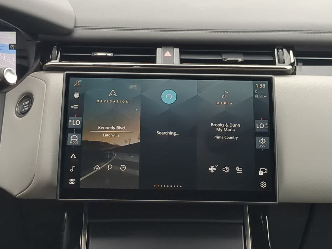 Certified 2026 Land Rover Range Rover Velar Dynamic SE AWD/4WD image 29