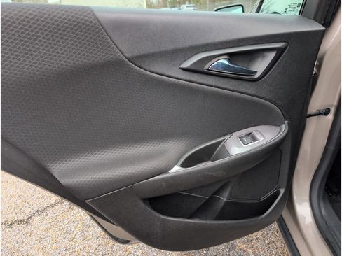 Used 2024 Chevrolet Malibu LT image 31