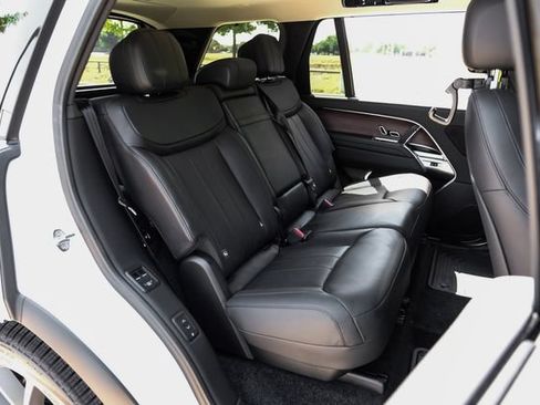 New 2027 Land Rover Range Rover Long Wheelbase SE AWD/4WD image 48