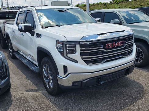 Used 2023 GMC Sierra 1500 SLT w/ SLT Premium Package AWD/4WD image 2