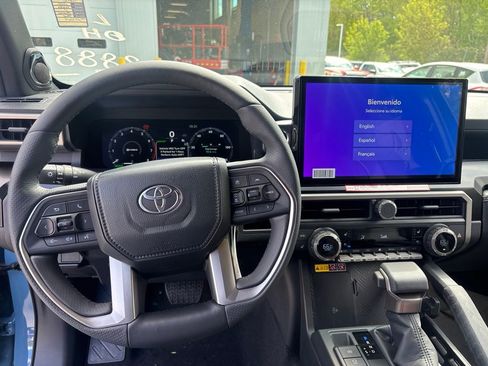 New 2026 Toyota 4Runner Limited AWD/4WD image 9