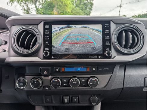 Used 2021 Toyota Tacoma TRD Sport AWD/4WD image 24