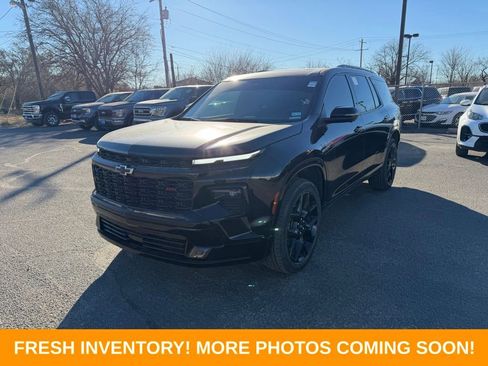 Used 2024 Chevrolet Traverse RS w/ LPO, Floor Liner Package image 3