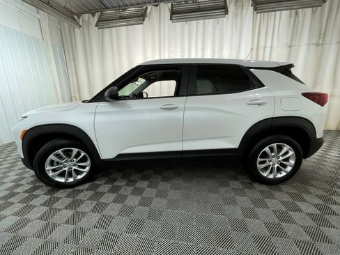 Used 2024 Chevrolet TrailBlazer LS w/ LS Convenience Package FWD image 13