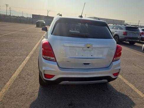 Used 2019 Chevrolet Trax LT w/ LT Convenience Package AWD/4WD image 5