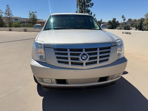 Used 2007 Cadillac Escalade ESV AWD w/ Information Package image 21
