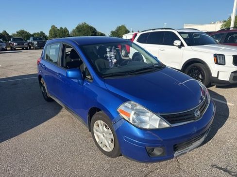 Used 2012 Nissan Versa 1.8 S w/ Plus Pkg FWD image 2