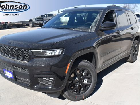 New 2025 Jeep Grand Cherokee L Altitude image 1