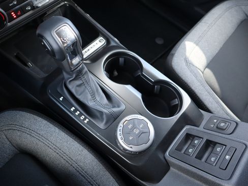 New 2025 Ford Bronco Big Bend image 9