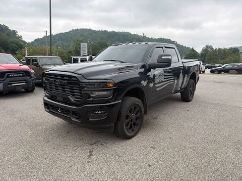 Used 2025 RAM 2500 Big Horn AWD/4WD image 2