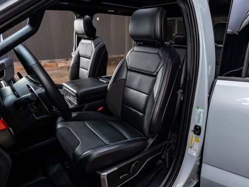 Used 2025 Ford F150 Raptor image 30