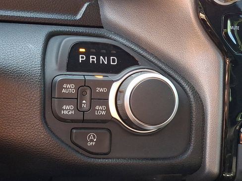 Certified 2025 RAM 1500 Big Horn AWD/4WD image 27