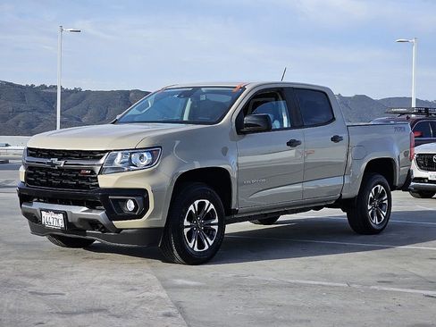 Used 2022 Chevrolet Colorado Z71 w/ Safety Package image 6