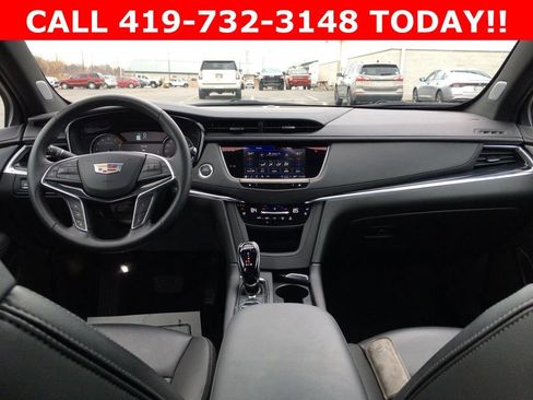 Used 2025 Cadillac XT5 Premium Luxury image 20