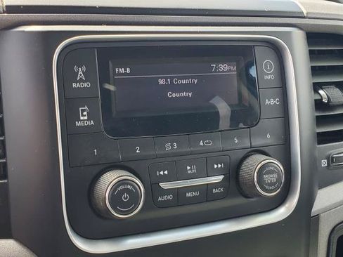 Used 2018 RAM 1500 Express AWD/4WD image 13