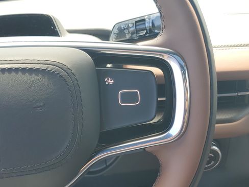 New 2026 Lincoln Navigator Reserve AWD/4WD image 17