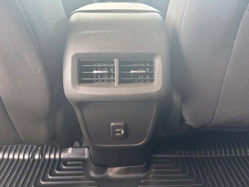 Used 2020 Chevrolet Equinox LT FWD image 36