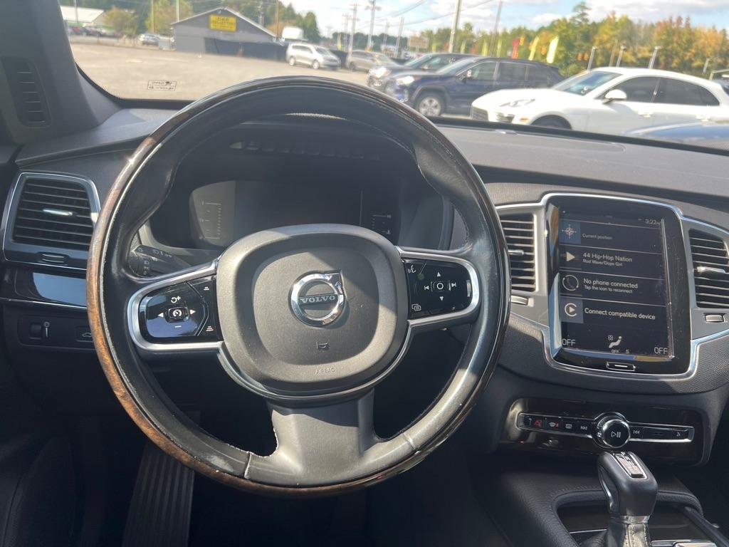 Used 2018 Volvo XC90 T5 Momentum w/ Convenience Package FWD image 17