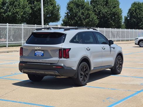 Used 2022 Kia Sorento S w/ Panoramic Sunroof Package AWD/4WD image 6