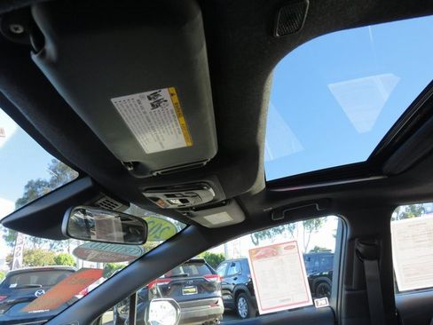 Certified 2024 Toyota Corolla SE image 33