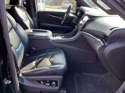Used 2015 Cadillac Escalade ESV Platinum image 7