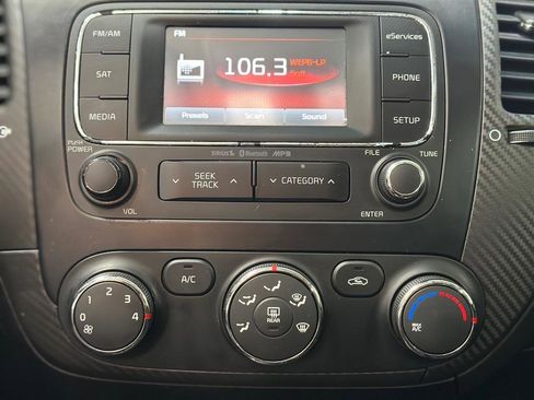 Used 2015 Kia Forte Koup SX w/ SX Premium Package image 13