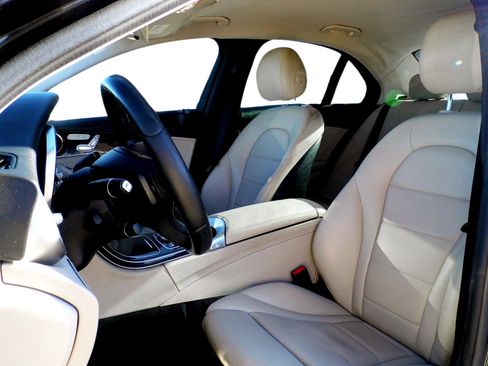 Used 2016 Mercedes-Benz C 300 Sedan image 18