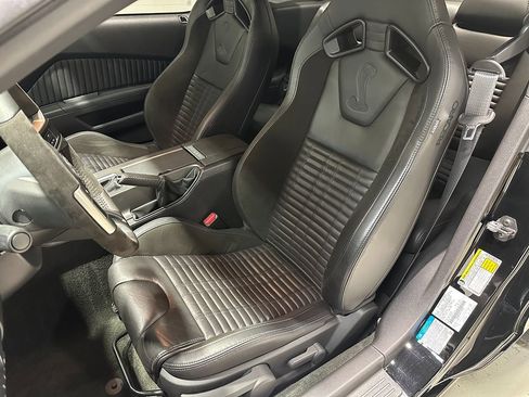 Used 2013 Ford Mustang Shelby GT500 image 30