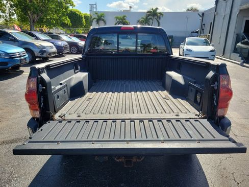 Used 2005 Toyota Tacoma 4x4 Access Cab image 10