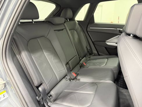 Used 2020 Audi Q3 2.0T Premium w/ Convenience Package AWD/4WD image 33