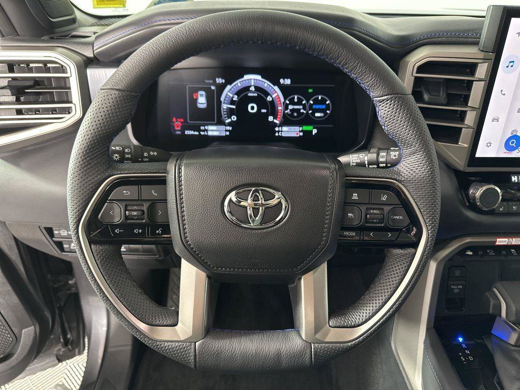 Used 2026 Toyota Sequoia Platinum AWD/4WD image 25