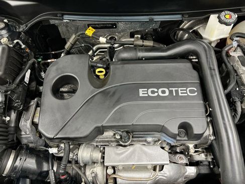 Used 2022 Chevrolet Equinox RS image 24