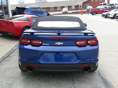 Used 2023 Chevrolet Camaro LT w/ Technology Package image 17