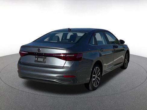 Used 2025 Volkswagen Jetta SE image 15