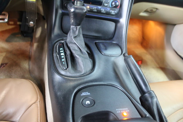 Used 2002 Chevrolet Corvette Convertible w/ Preferred Equipment Group2 RWD image 17