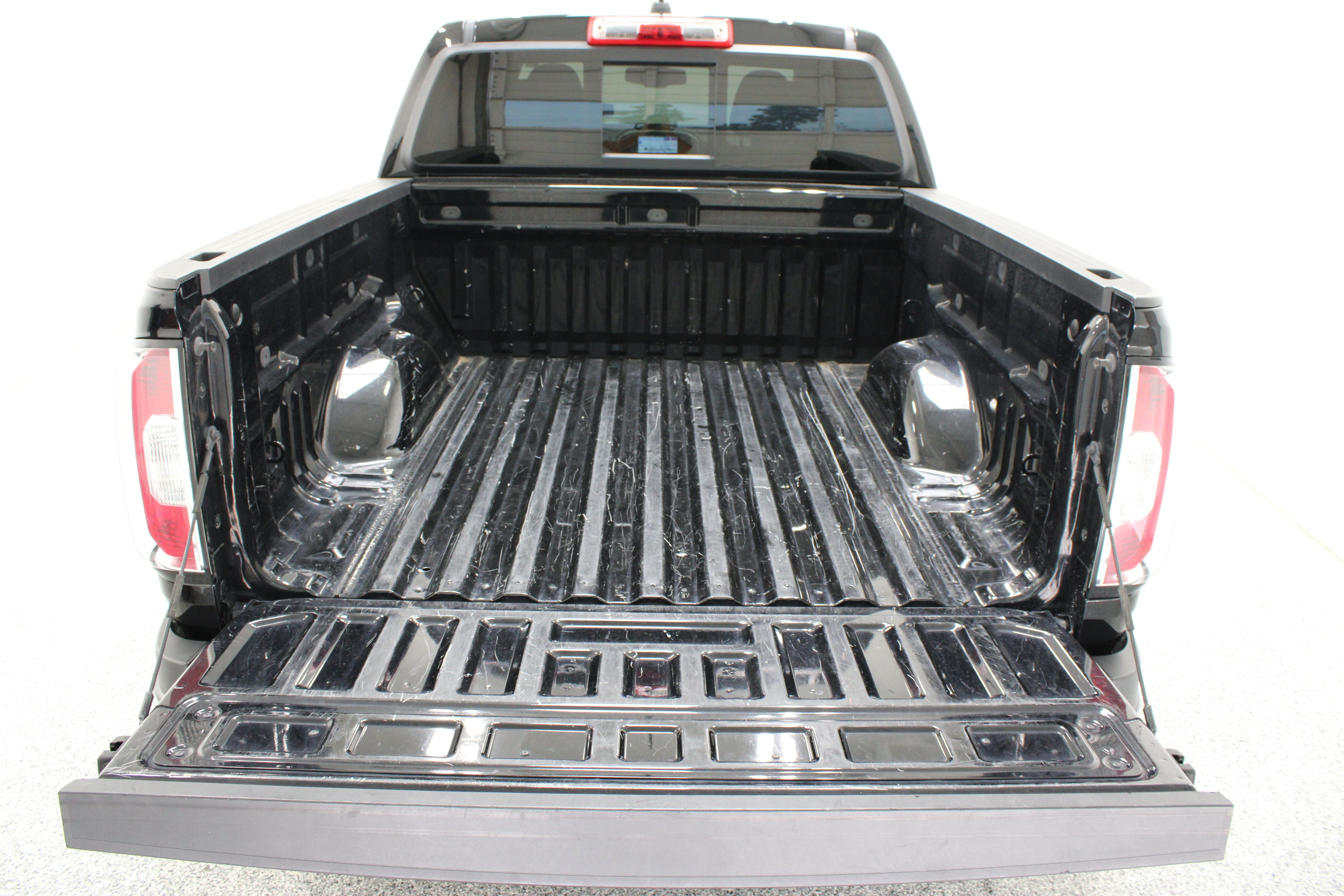 Used 2022 GMC Canyon Elevation w/ Elevation Premium Package RWD image 31