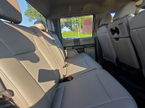 Used 2022 Ford F250 XL w/ Power Equipment Group AWD/4WD image 6