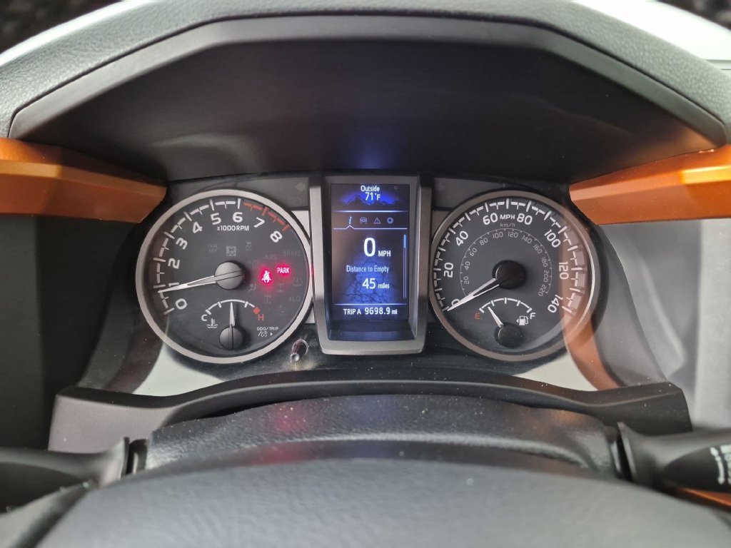 Used 2020 Toyota Tacoma TRD Sport AWD/4WD image 21