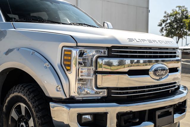 Used 2018 Ford F250 Lariat w/ Lariat Value Package AWD/4WD image 15