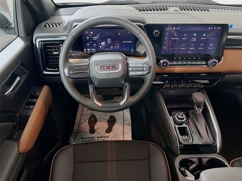 New 2026 GMC Canyon AT4 image 18