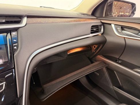 Used 2019 Cadillac XTS Luxury FWD image 25