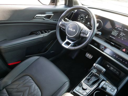 Certified 2023 Kia Sportage X-Pro Prestige image 9