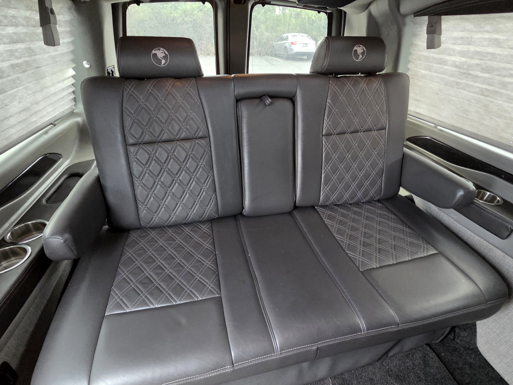 Used 2021 Chevrolet Express 2500 LS w/ Enhanced Convenience Package RWD image 18