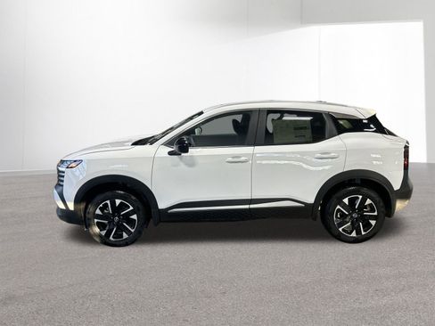 New 2026 Nissan Kicks SV w/ SV Premium Package AWD/4WD image 34
