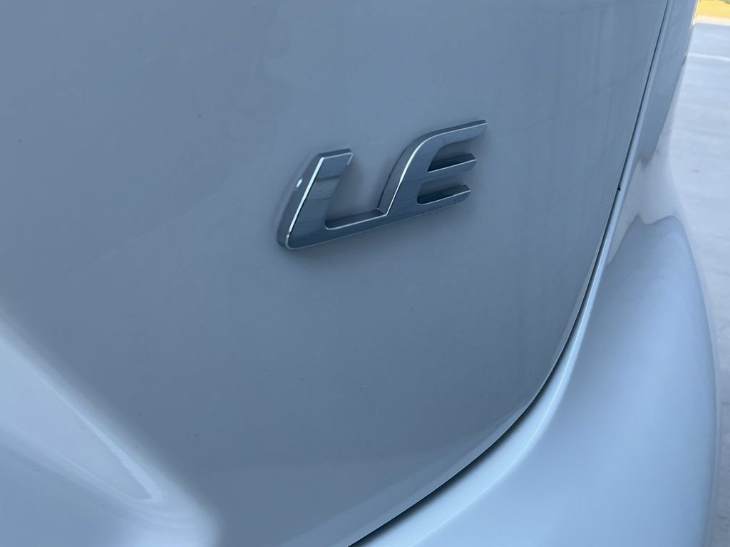Used 2026 Toyota Corolla LE FWD image 9