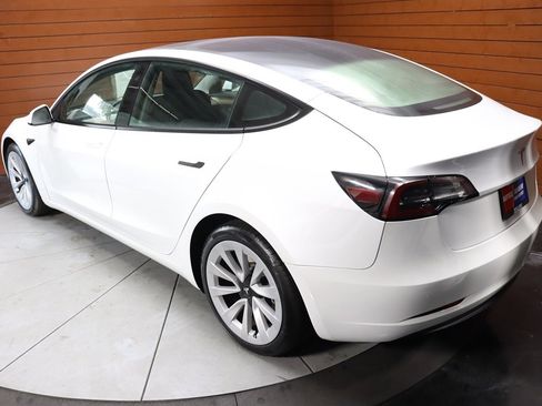 Used 2023 Tesla Model 3 Standard Range image 10